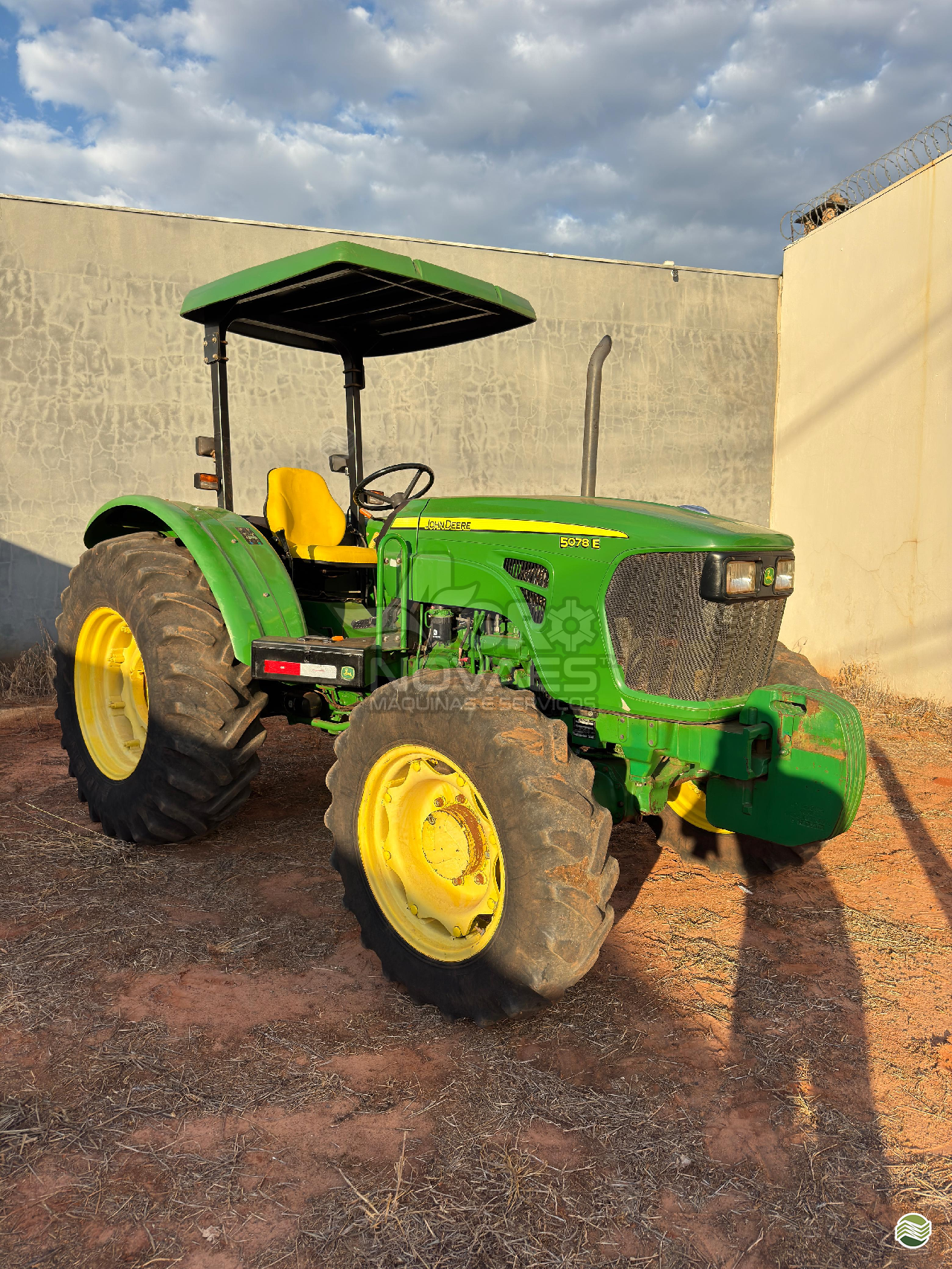TRATOR JOHN DEERE JOHN DEERE 5078E Tração 4x4 Agro Novaes Máquinas Agrícolas FERNANDOPOLIS SÃO PAULO SP